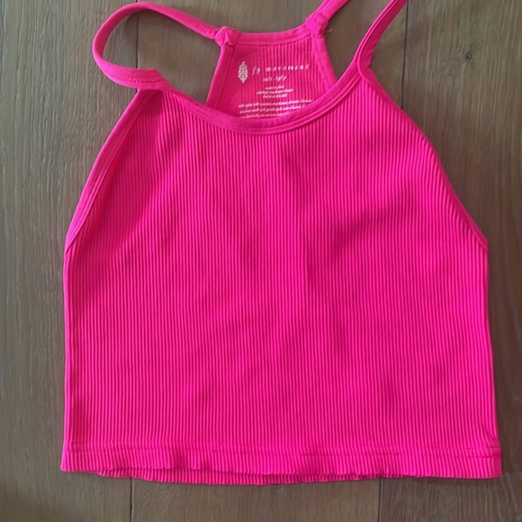 NWOT Free People Happiness Runs Crop- size XS/S - Picture 3 of 9